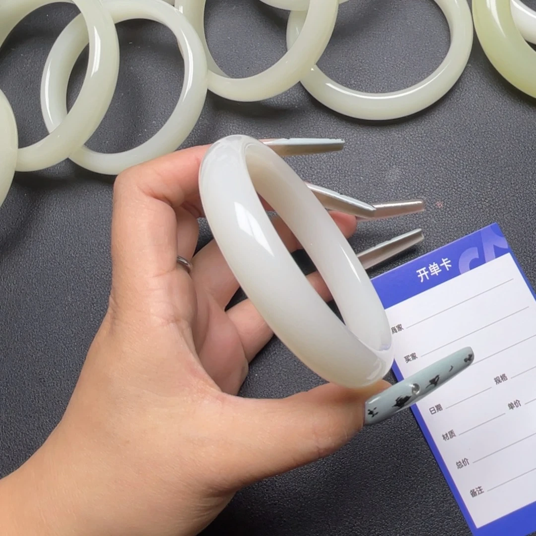 鹏***蓬66圈口正圈羊脂白