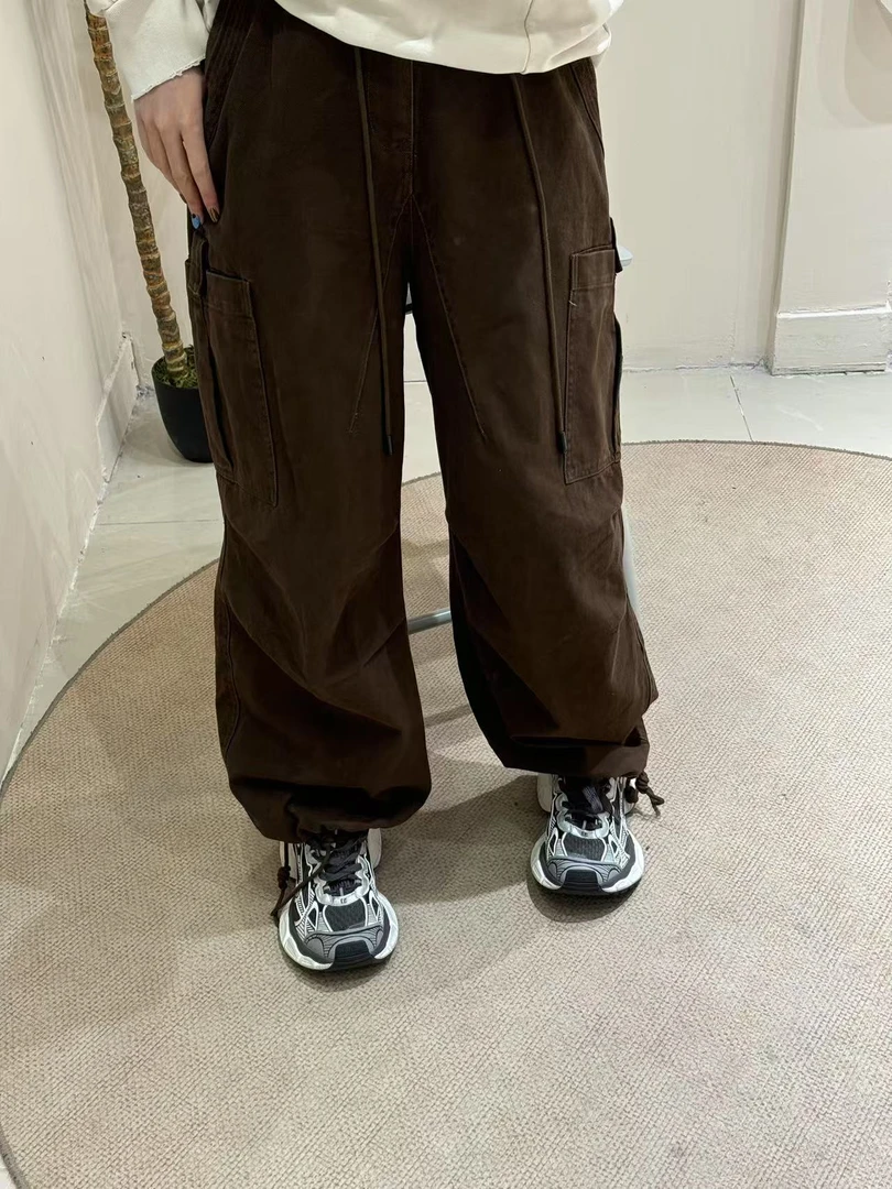 《遇见》2025新款咖色抽绳拖地工装牛仔裤时尚百搭