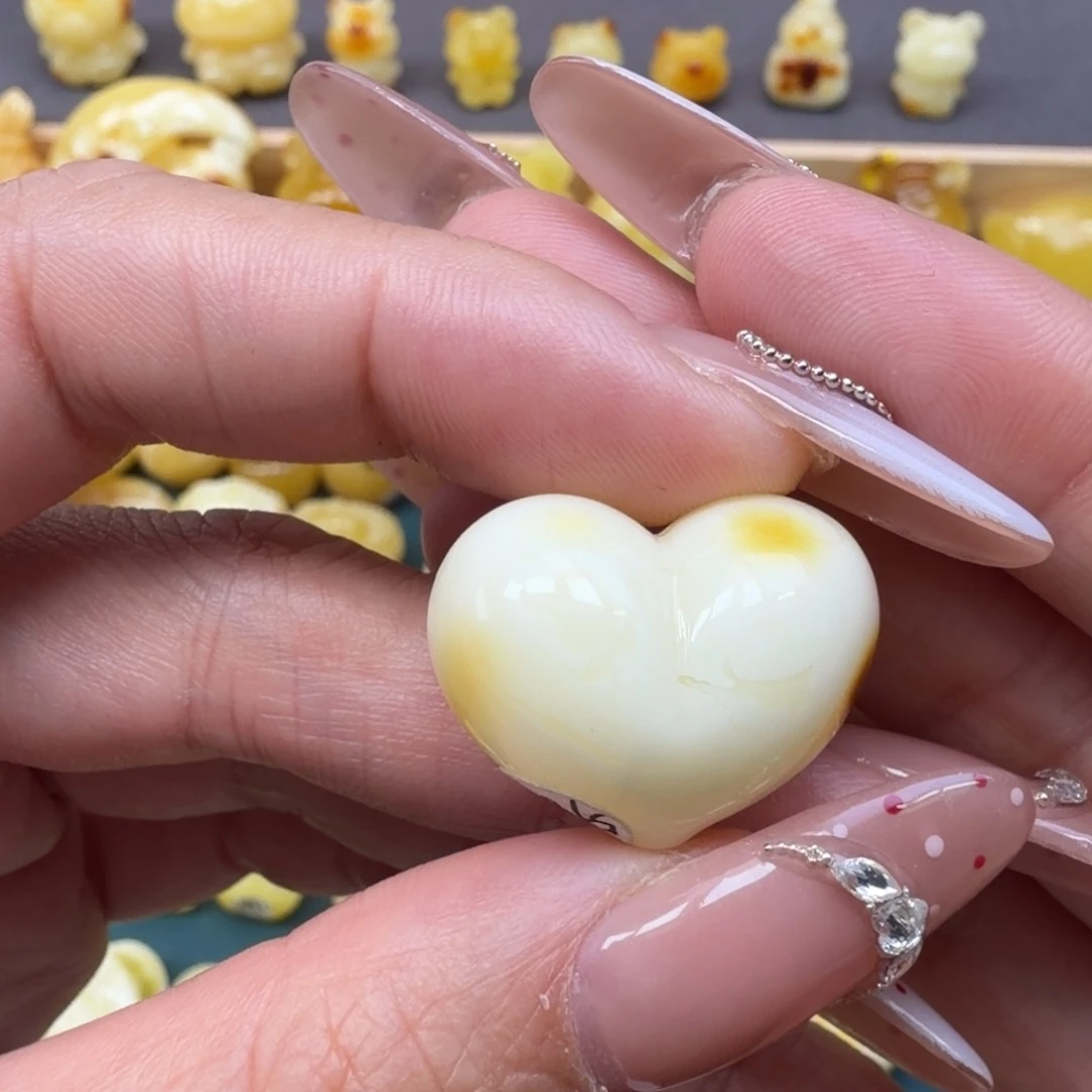 琥珀未镶嵌裸石蜜蜡