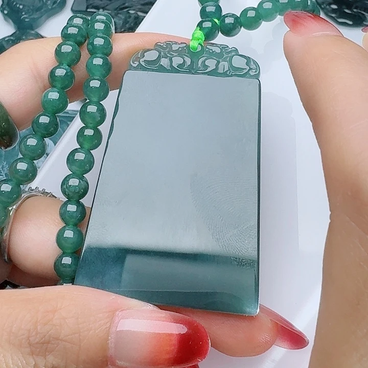颈饰未镶嵌翡翠多样性发其一