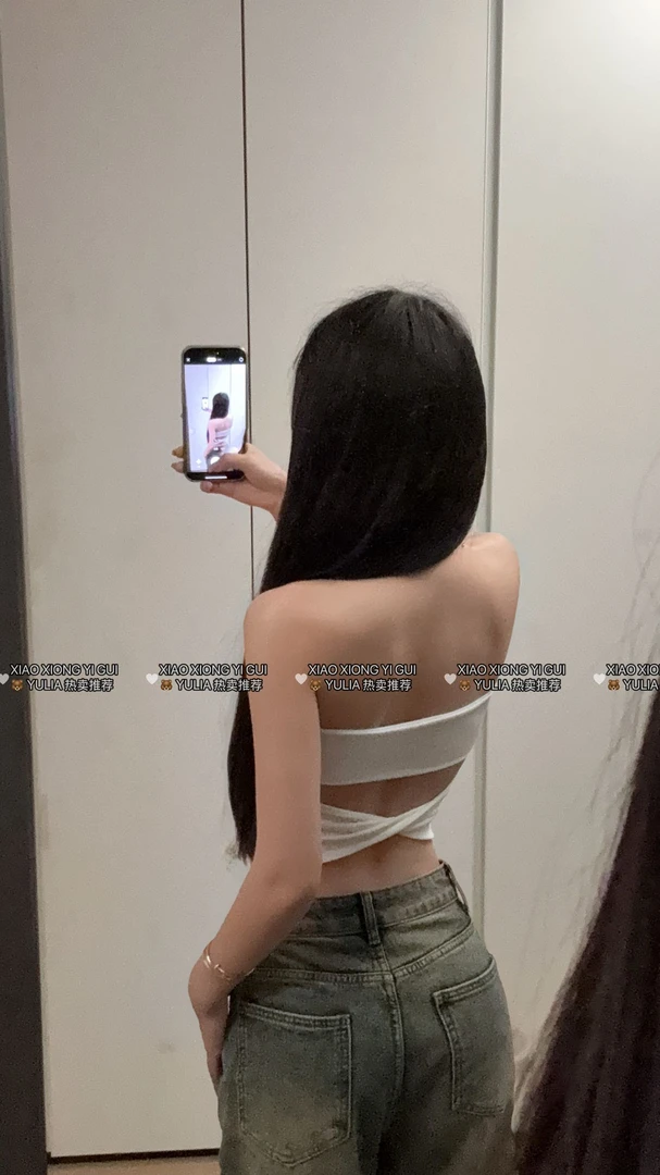 古奈家带胸垫抹胸打底上衣辣妹