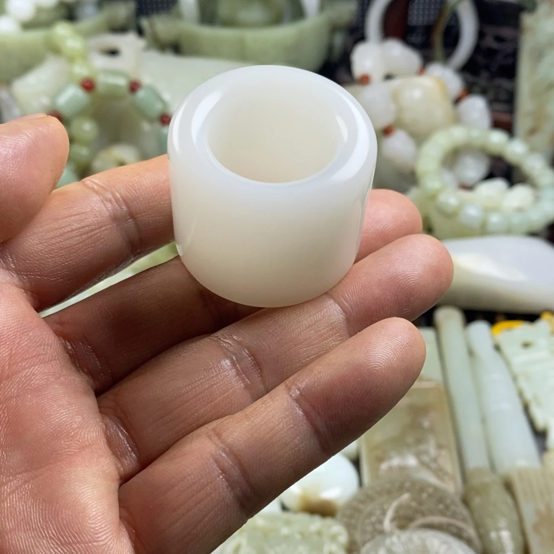 和田玉（糖玉）未镶嵌颈饰