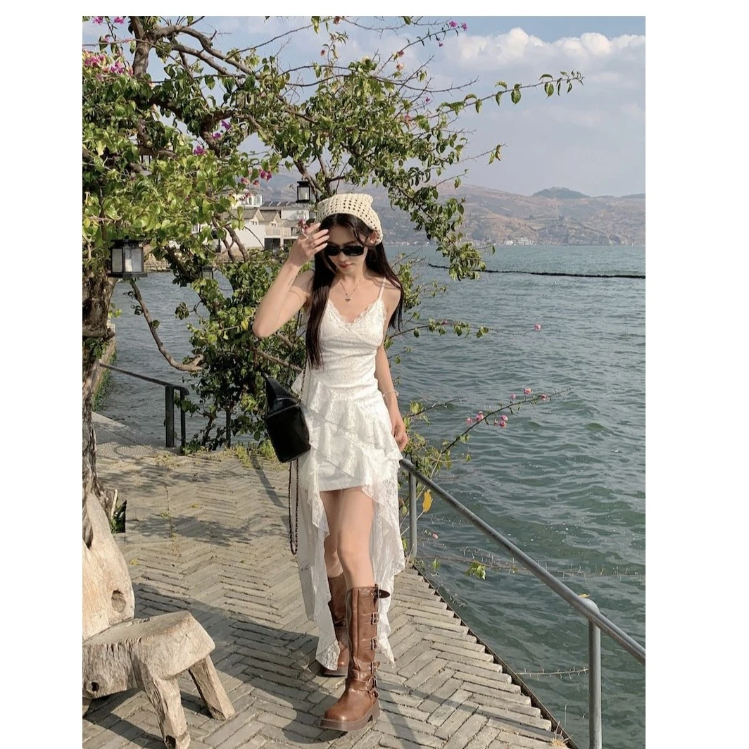 2025新款辣妹风蕾丝吊带连衣裙女装夏季不规则荷叶边裙修身包臀裙