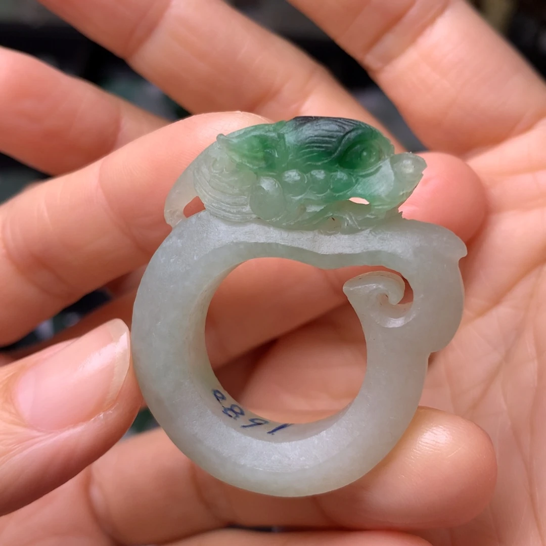 定制翡翠未镶嵌翡翠