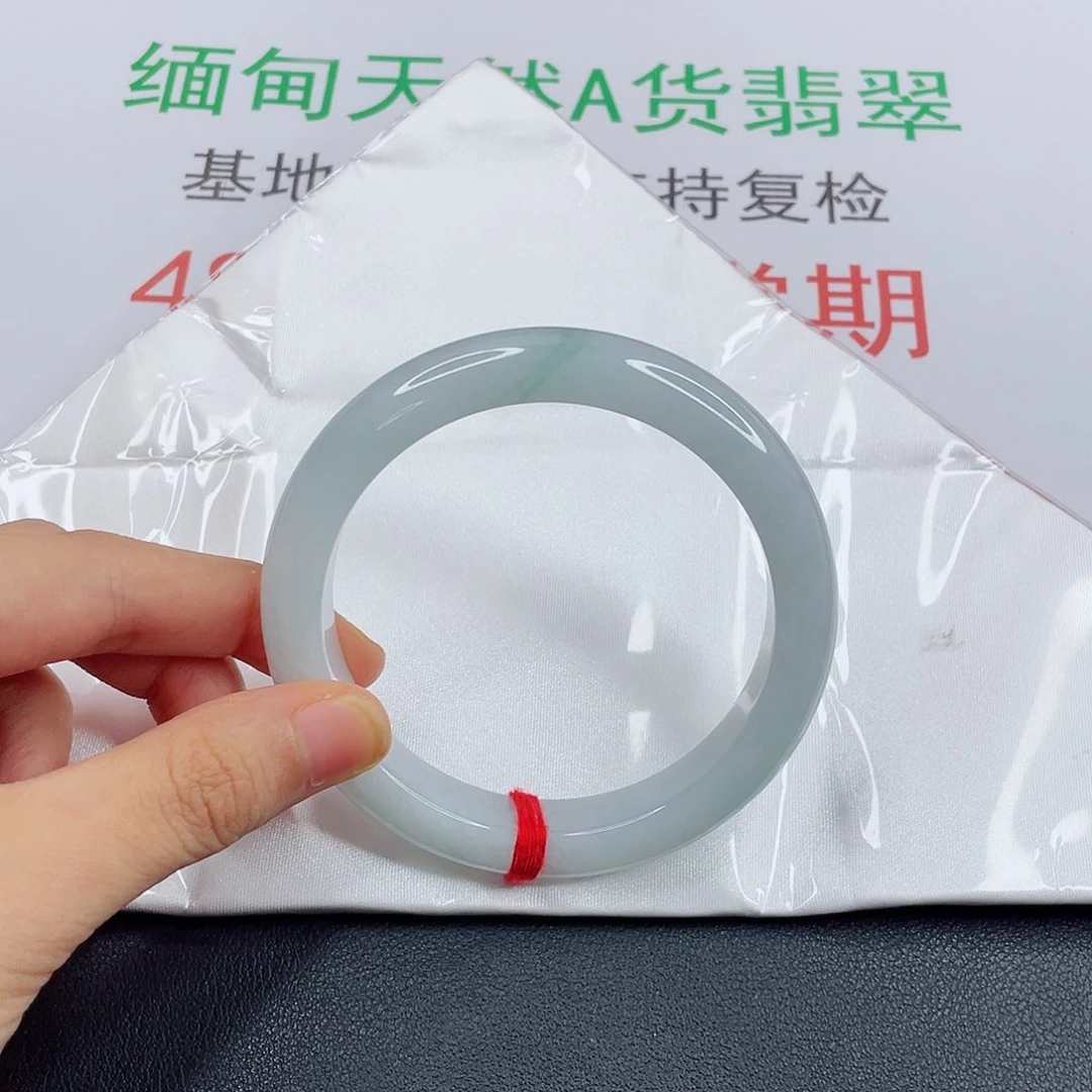 翡翠手镯未镶嵌去****海