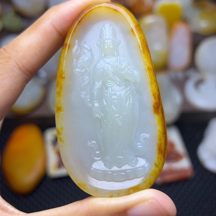 和田玉未镶嵌颈饰