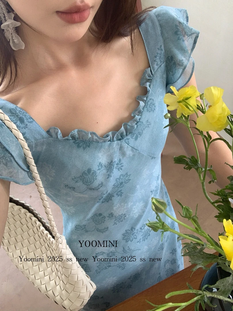 Y90208夏季新款法式碎花飞飞袖收腰露背度假风女神连衣裙