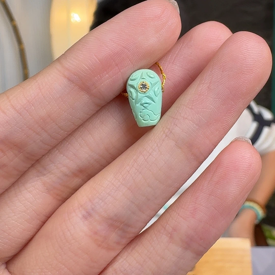 绿松石未镶嵌珠宝奇石