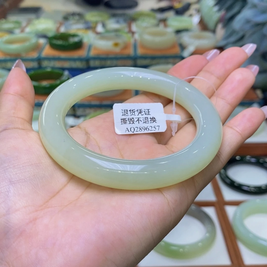 和田玉未镶嵌手镯和田玉且末暖黄6061