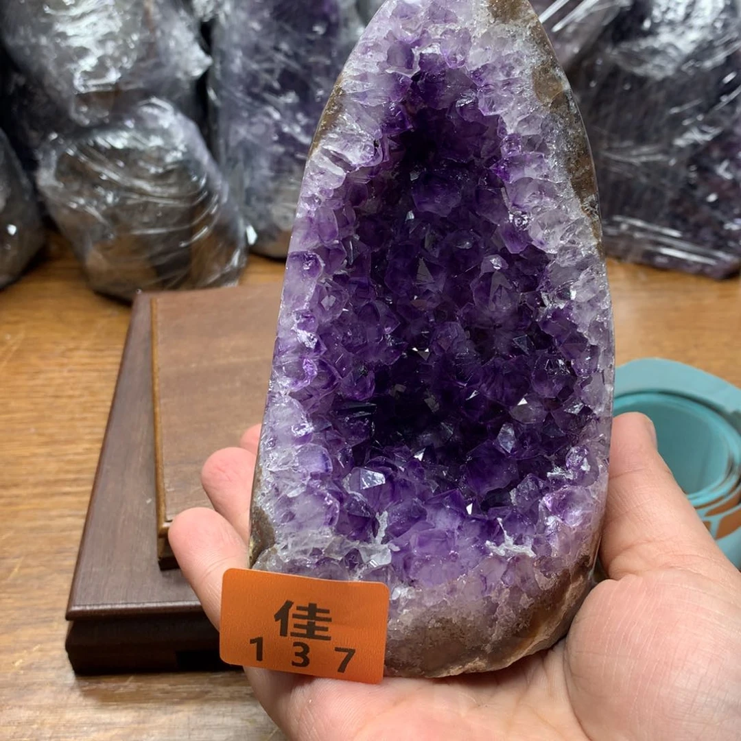 水晶大型摆件（非配饰）未镶嵌