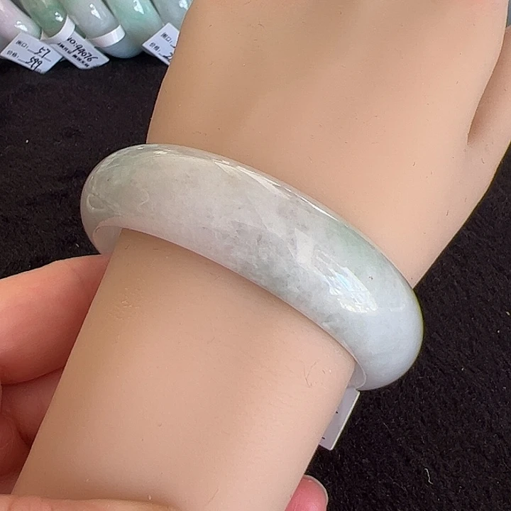 翡翠未镶嵌手镯编号52181圈口59