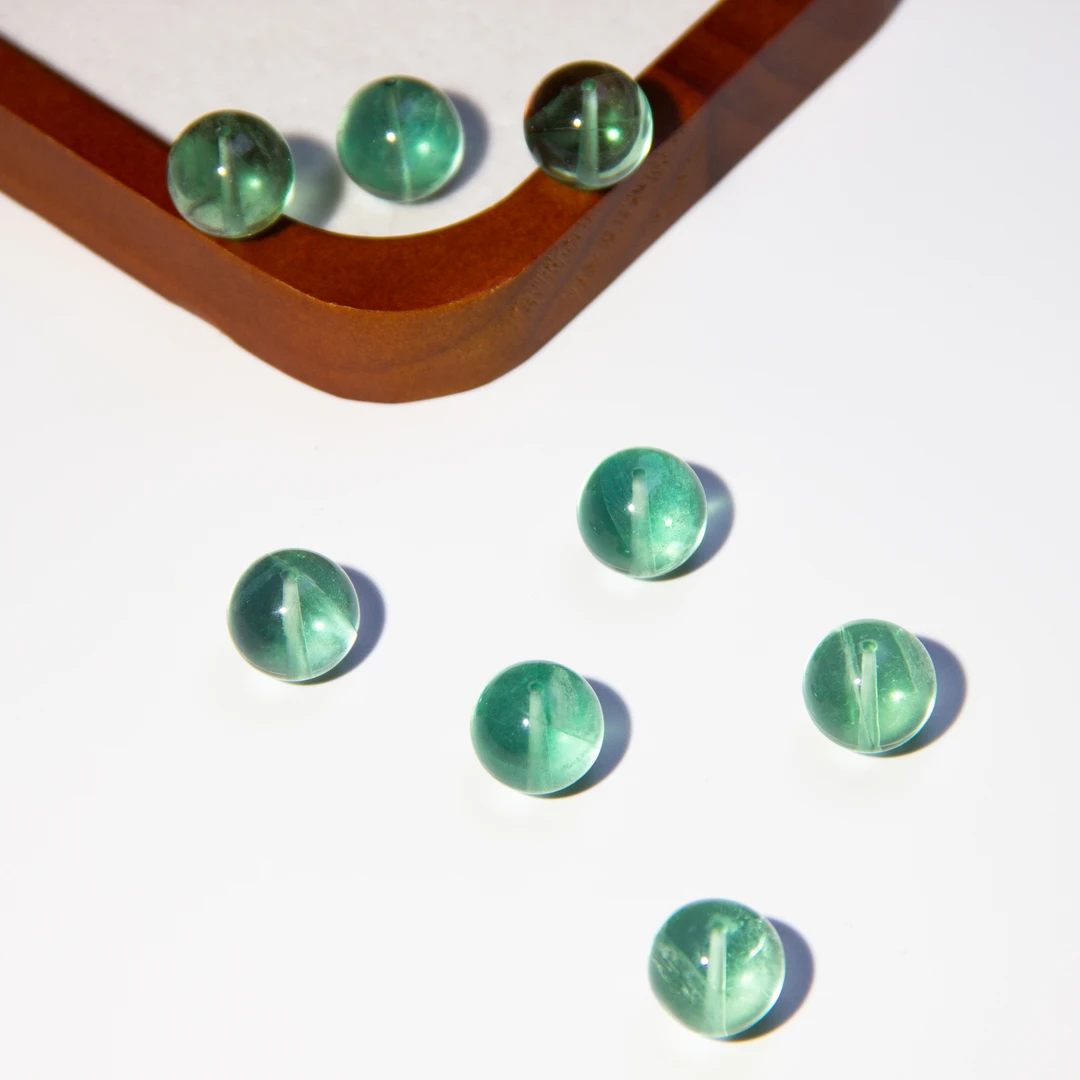 绿莹石14mm+多样性发一 编号O1014