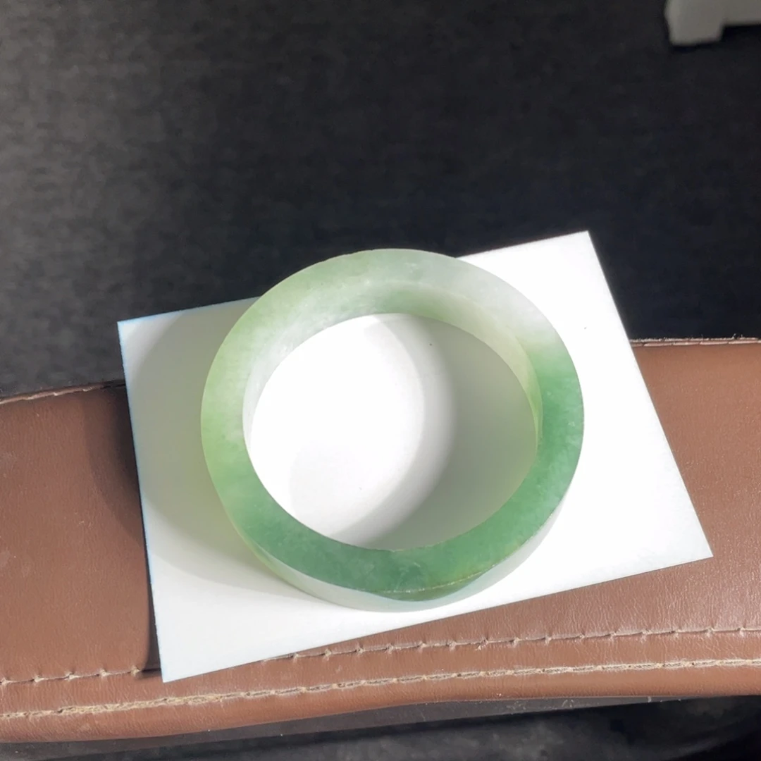山***子定制翡翠未镶嵌翡翠