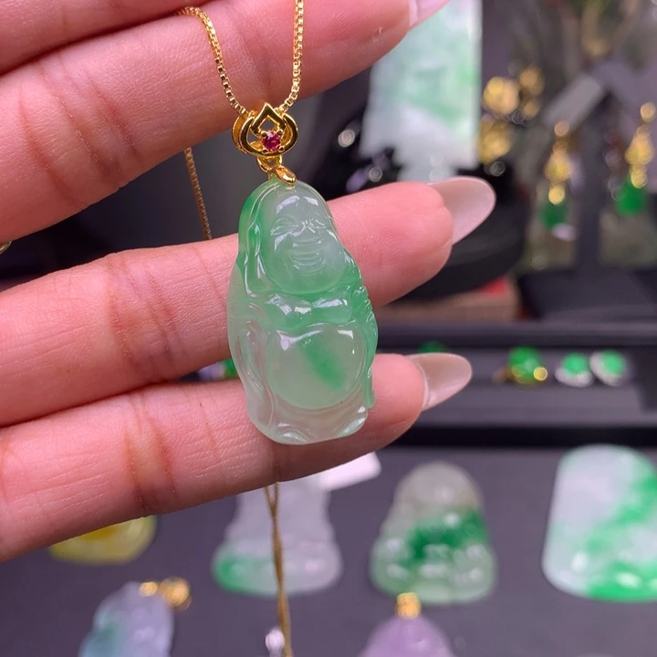 翡翠未镶嵌吊坠(赠链)