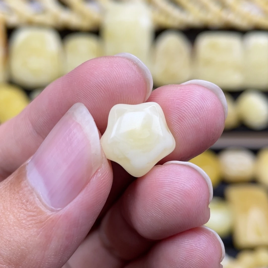 裸石琥珀未镶嵌琥珀蜜蜡