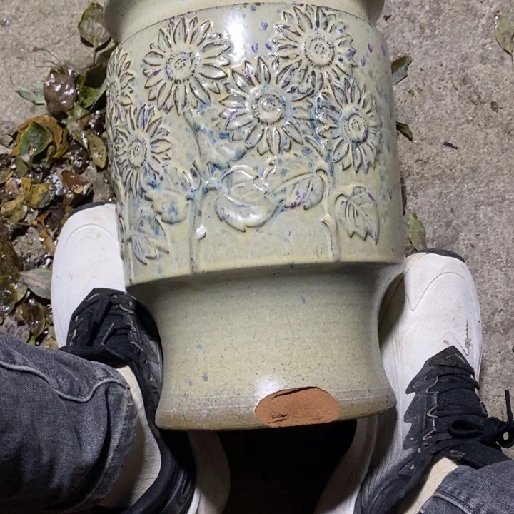 紫砂花盆高31口21瑕疵