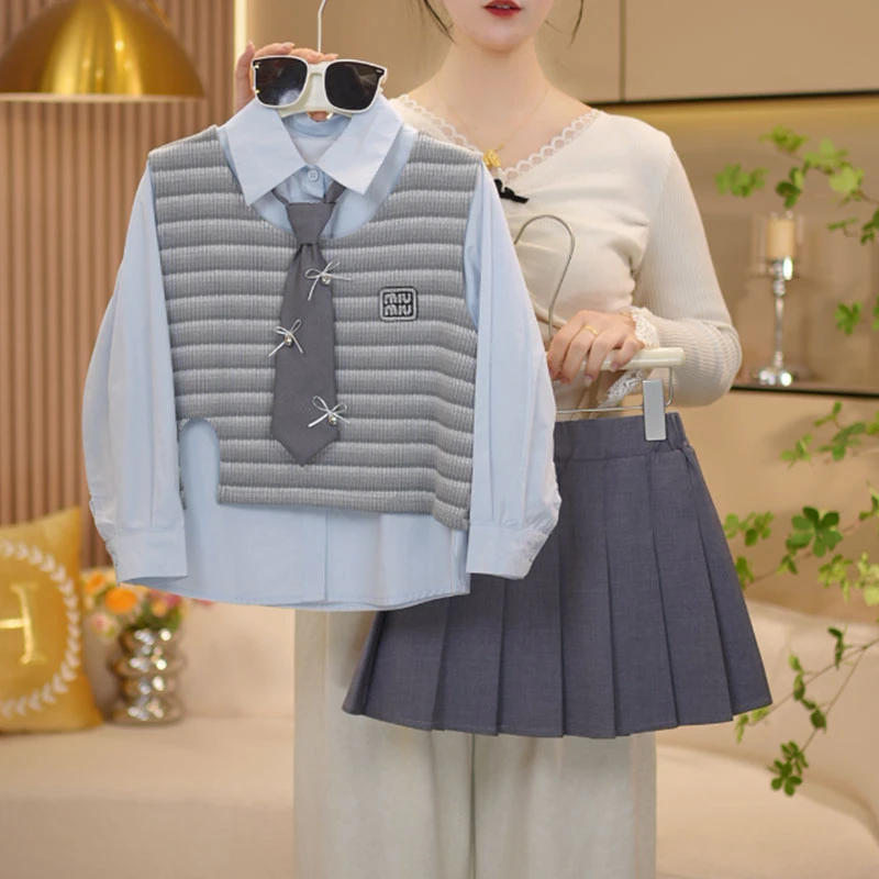 【闺蜜家】女童春季新款时尚韩系学院风真两件上衣+百搭短裙-7592