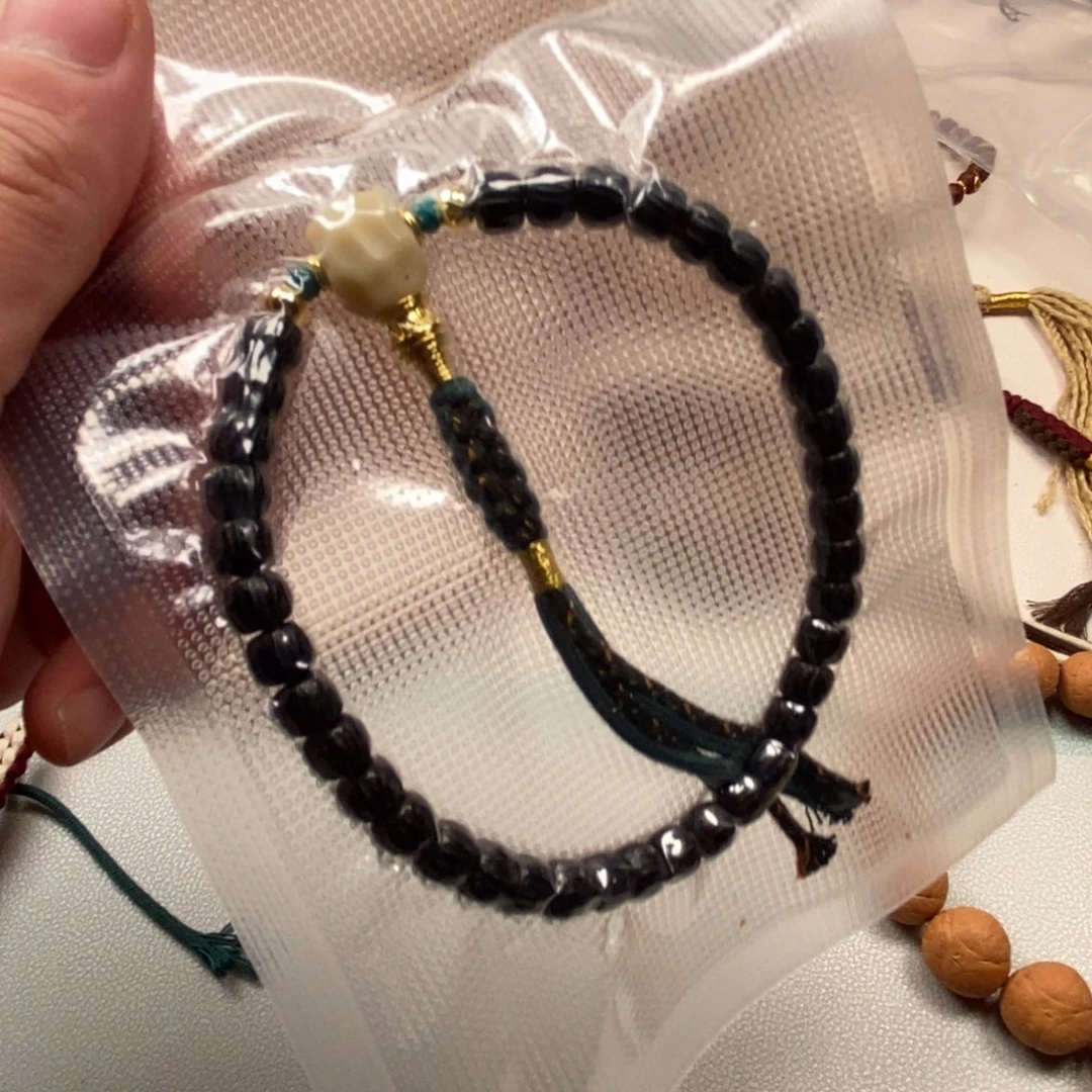 椰蒂吊坠。。。。。。。。。。