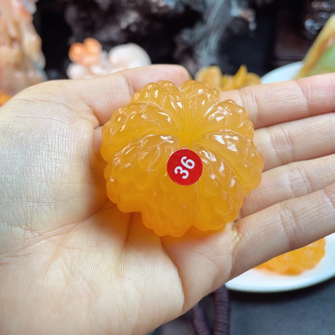 寿山石手艺人雕刻