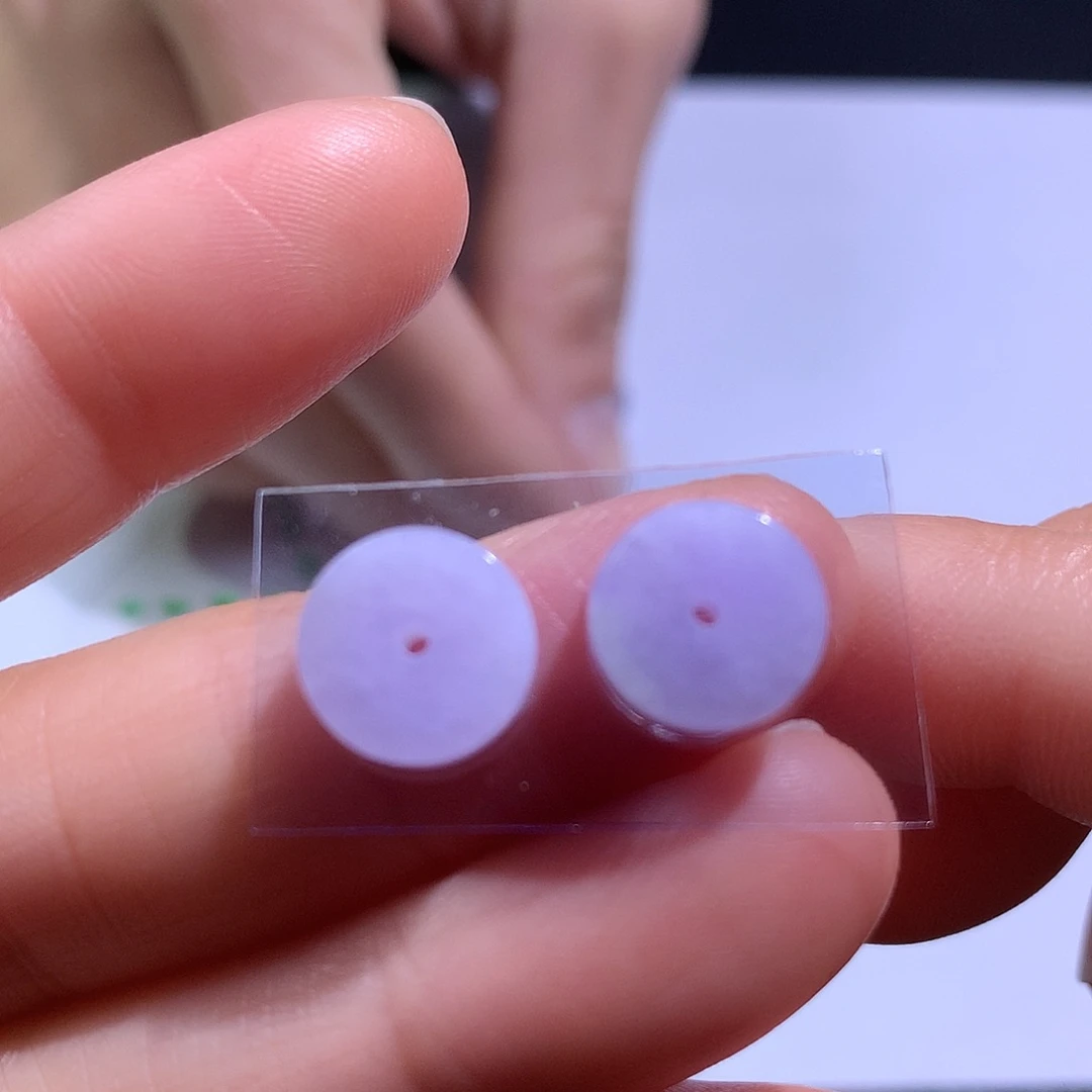 翡翠颈饰未镶嵌平扣