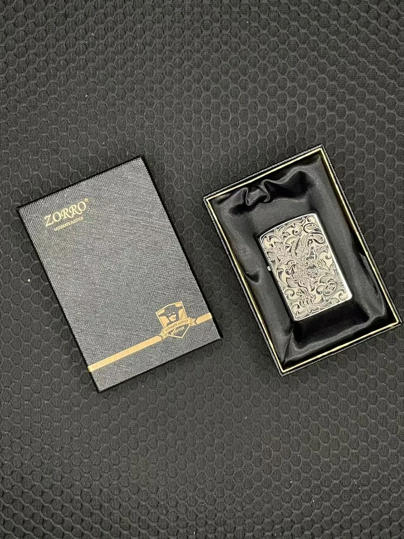 高档创意白冰财色双收仿古煤油款打火机唐草花银色花纹磨砂
