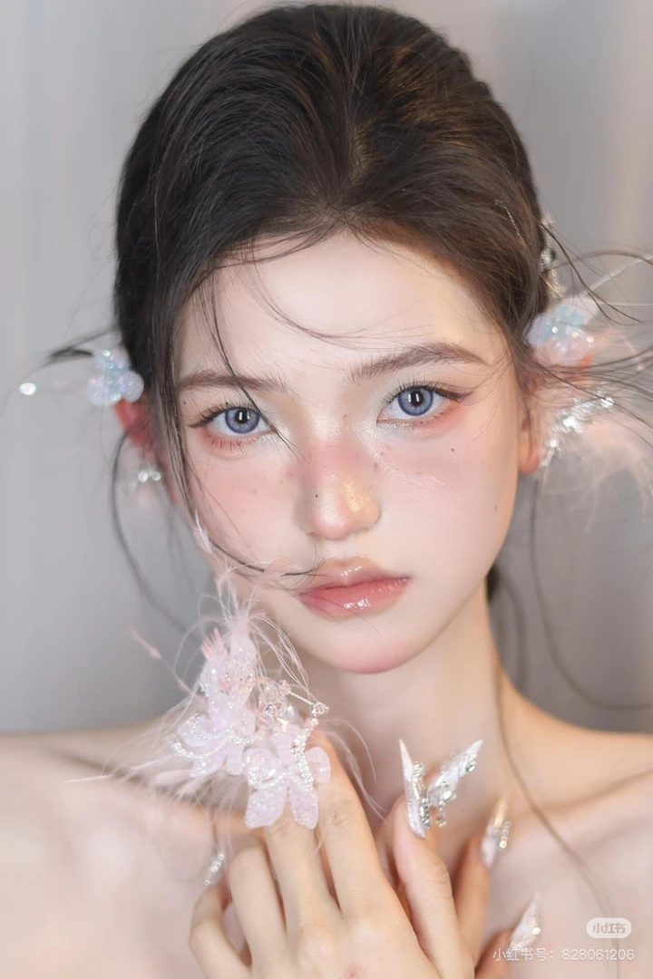 沁心新款粉蓝水晶羽毛缠线花环耳饰新娘配饰套装