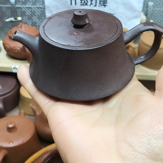 紫砂茶壶紫泥柱楚150豪升左右有瑕疵