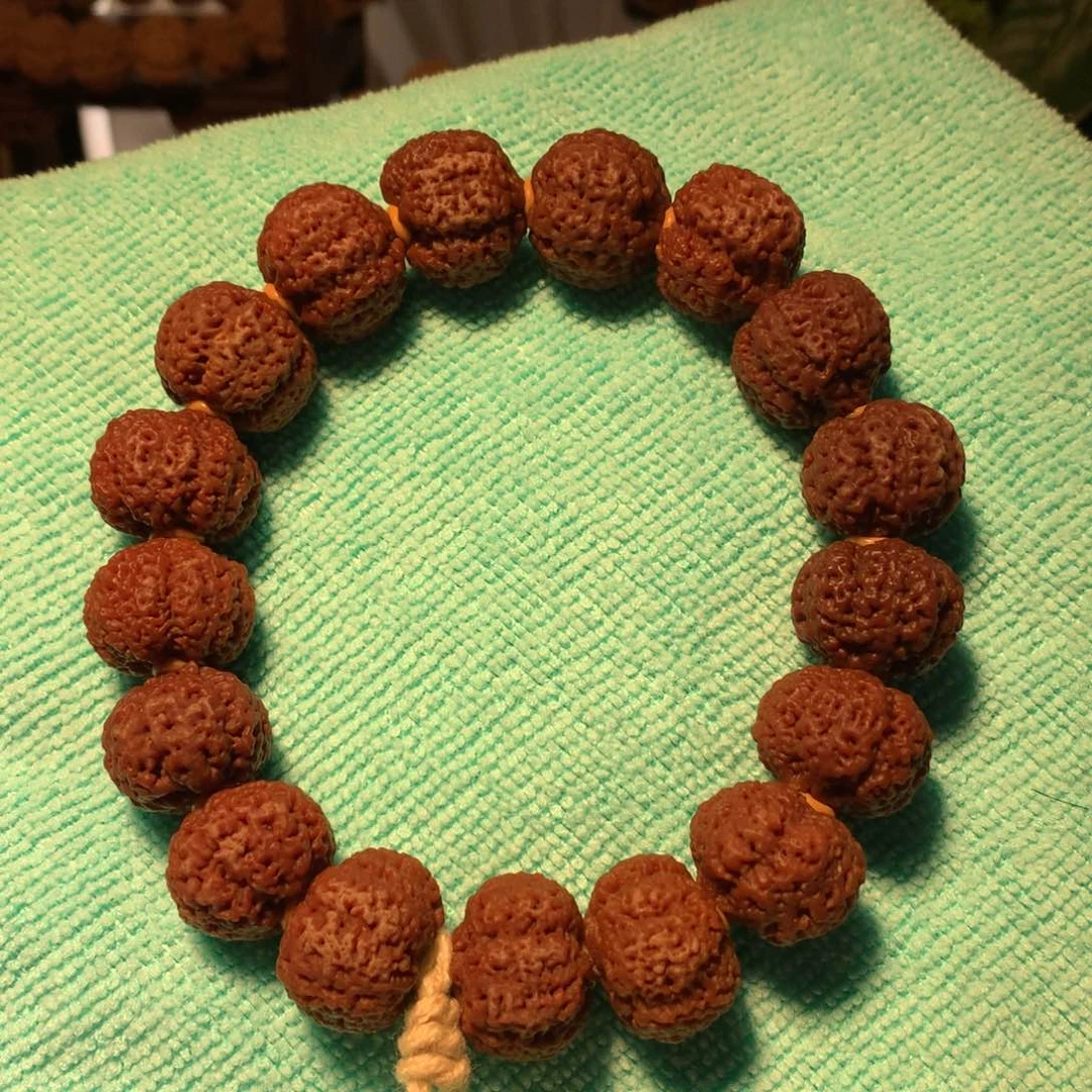 金刚菩提手串李*泽1。