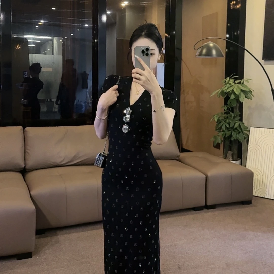 【OS&one show】春夏新款满钻高定轻奢名媛气质显瘦黑色短袖连衣裙