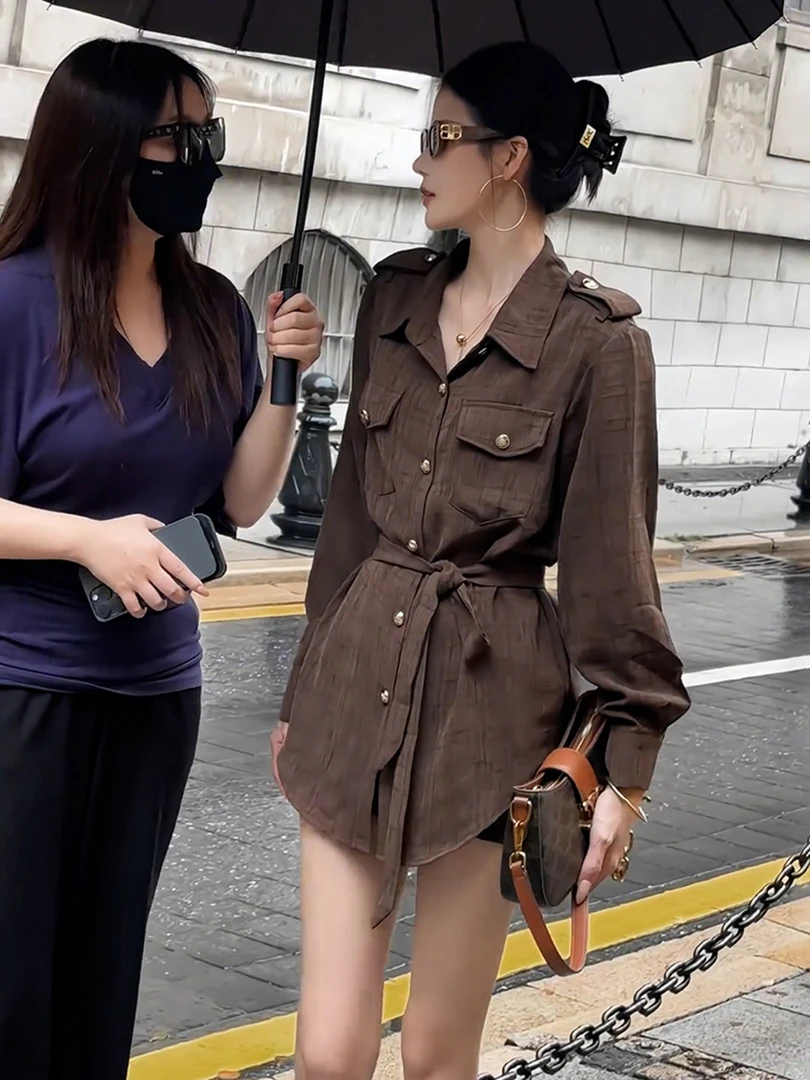 早秋清爽通勤穿搭上衣法式独特精致轻奢高级感美拉德收腰绑带衬衫