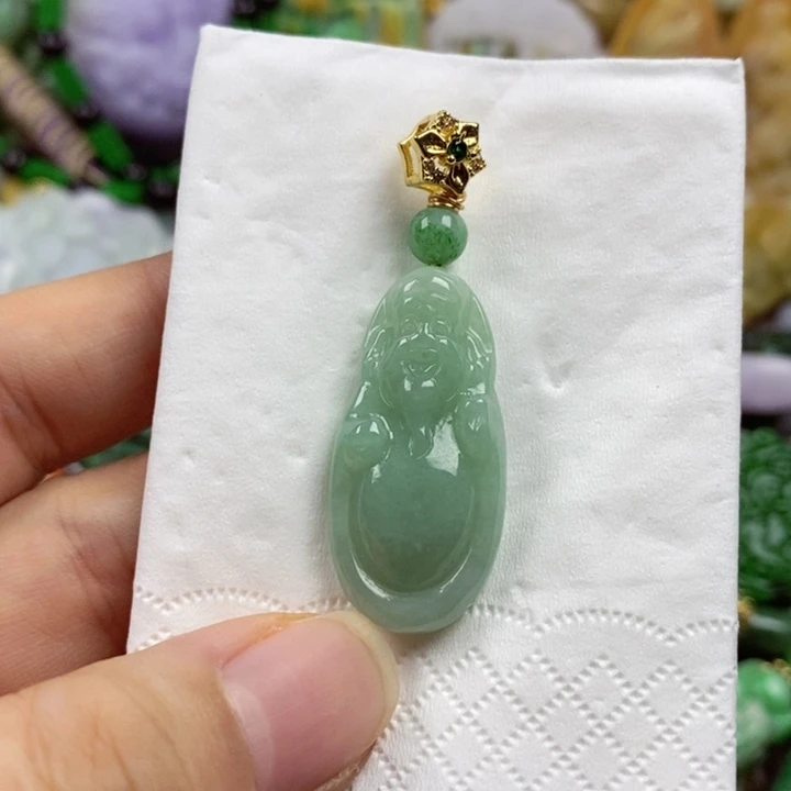 翡翠未镶嵌吊坠(赠链)