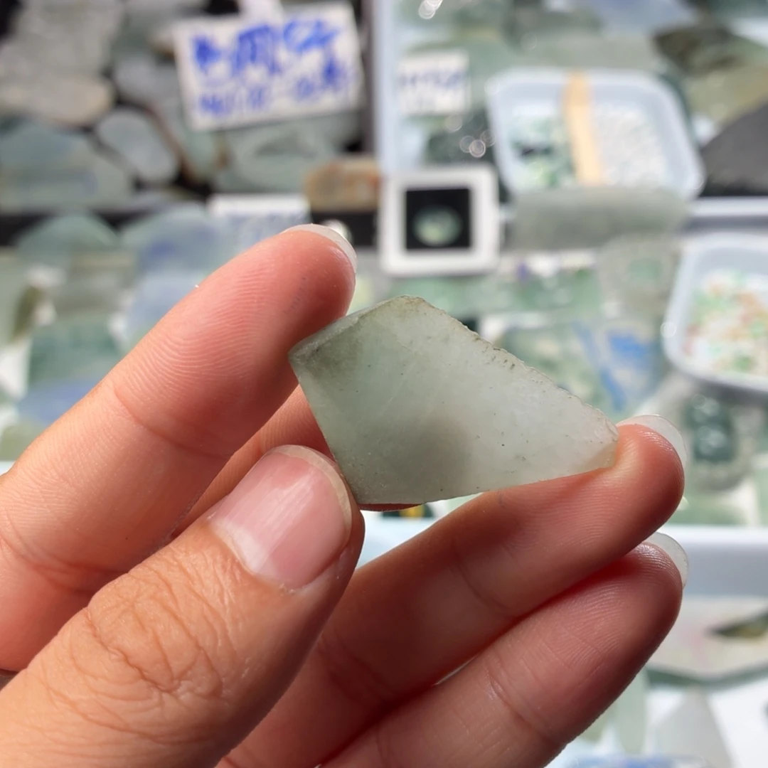未镶嵌定制翡翠天然缅甸翡翠a货糯冰片片