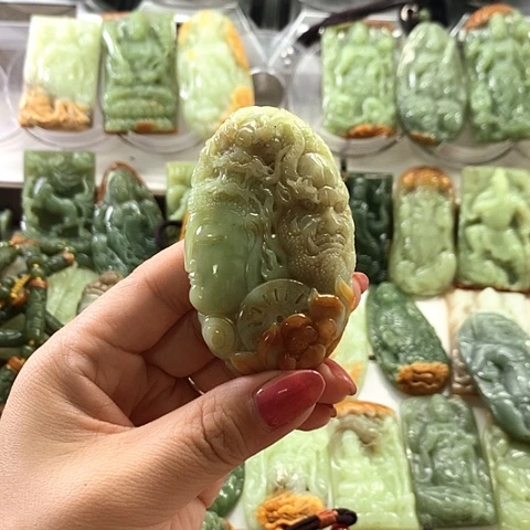 和田玉未镶嵌挂件