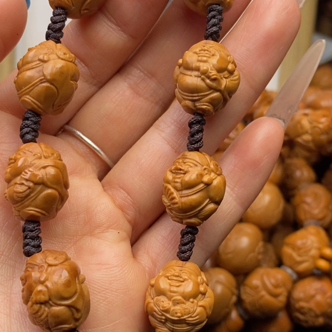 橄榄核手串小财神
