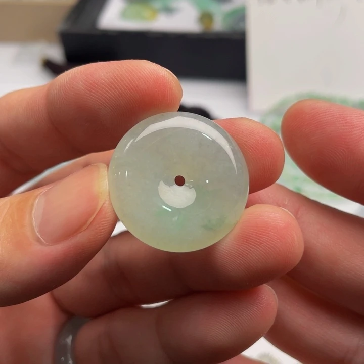 翡翠未镶嵌颈饰缅甸翡翠