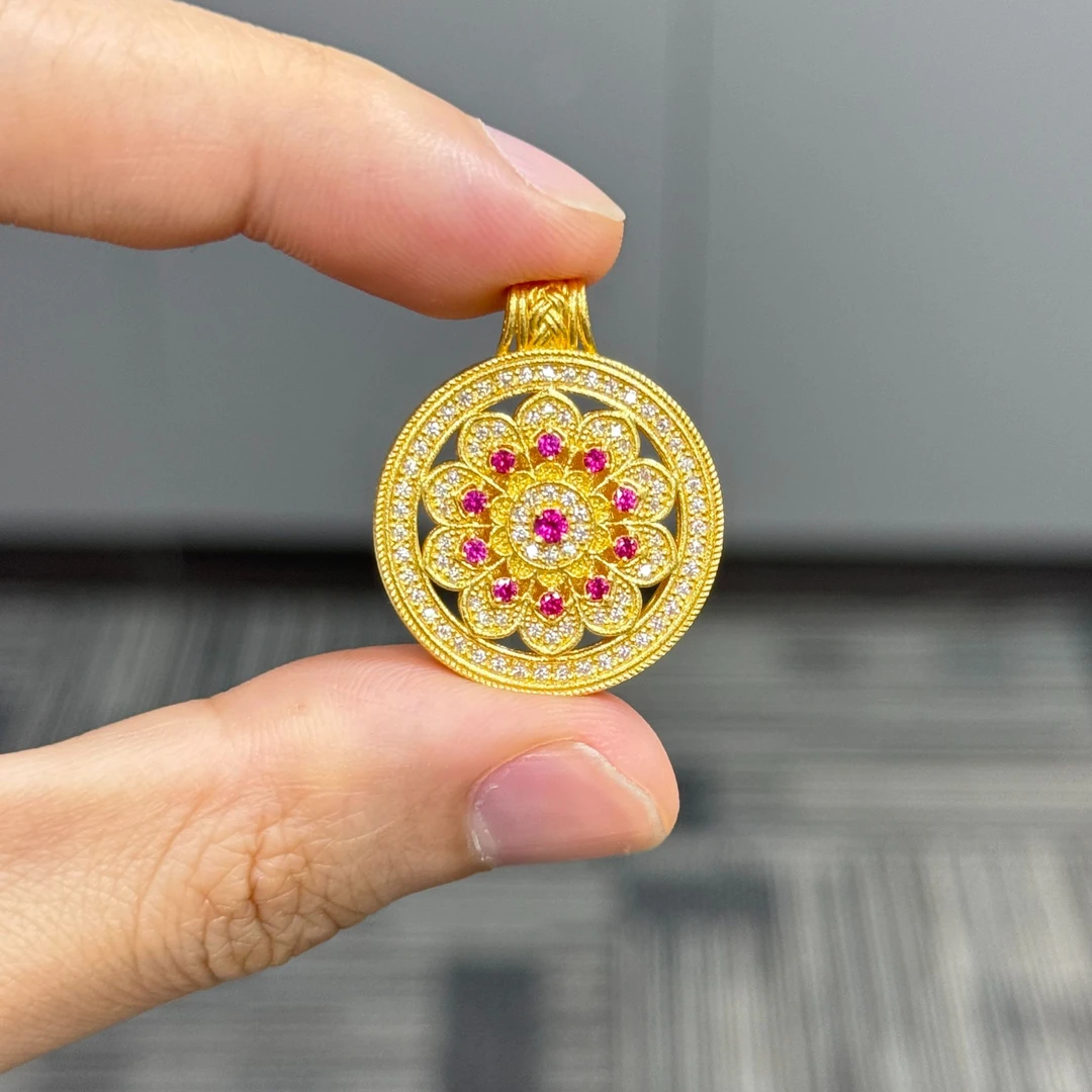 足金999镂空玫瑰花穿罗盘古法挂坠 A2222001