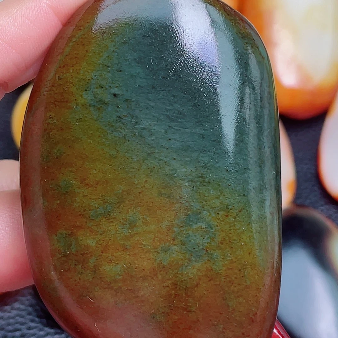 和田玉未镶嵌珠宝奇石