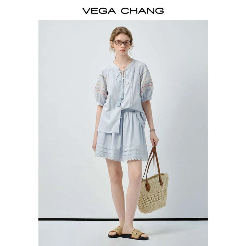 VEGA CHANG时尚套装女2025新款夏季通勤休闲系带V领刺绣小衫套装