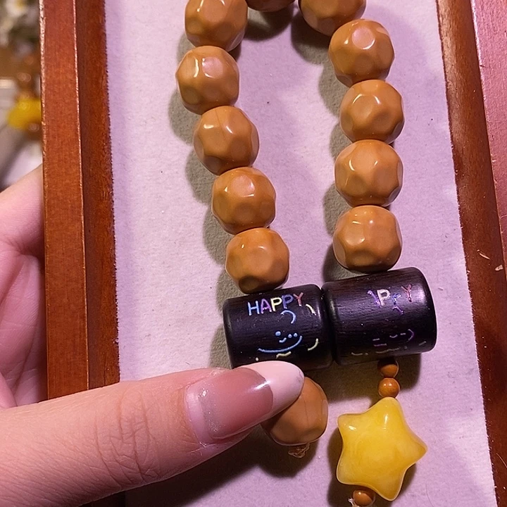 猴头核桃手串奶酪吸铁慈全品