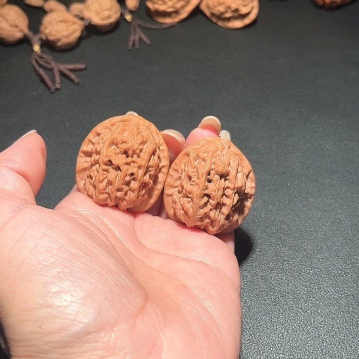 吊坠文玩核桃红莲