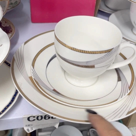 凡***烦金葡萄瓷器欢迎您