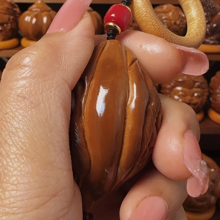 橄榄核把件小*四面手把件39