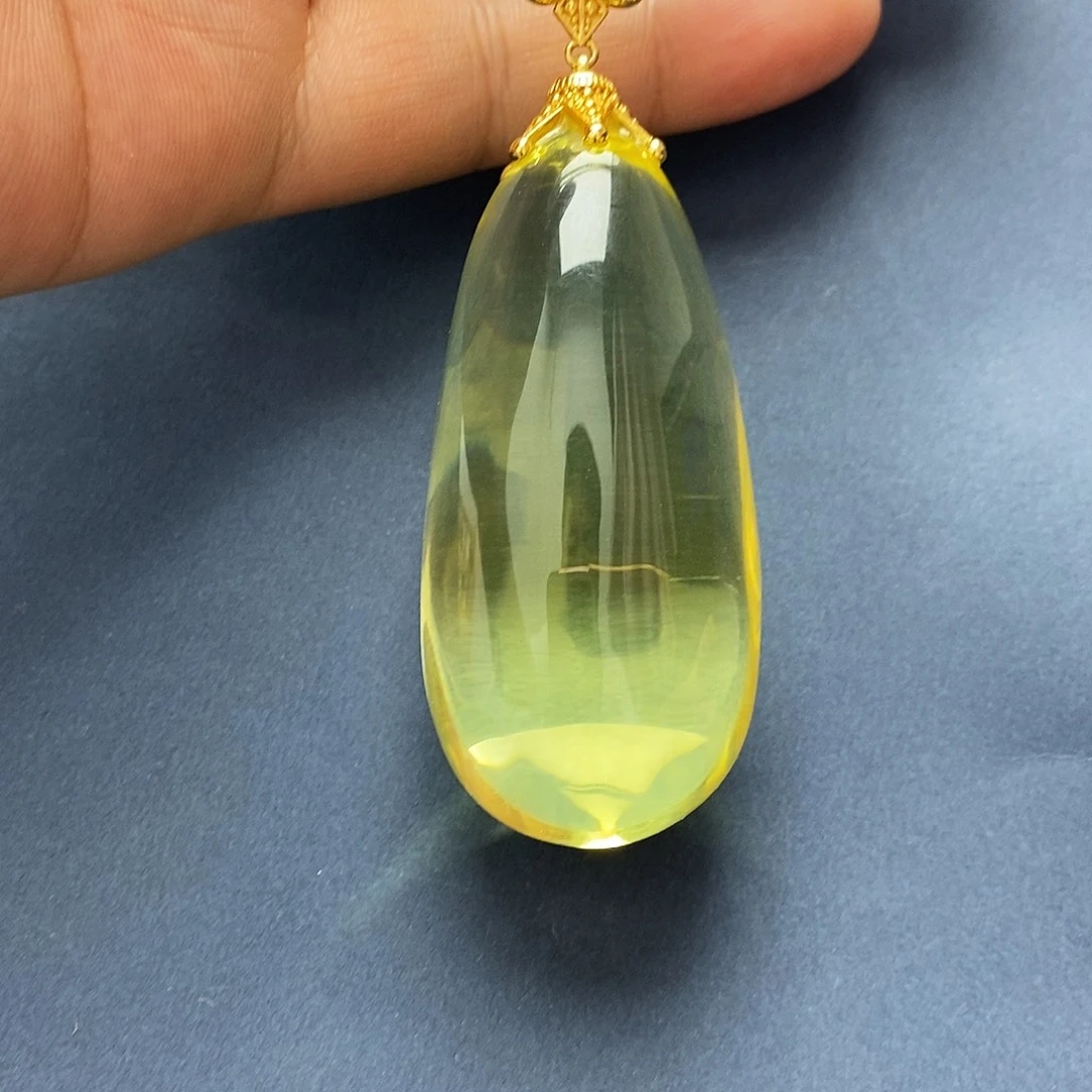 琥珀未镶嵌裸石吊坠