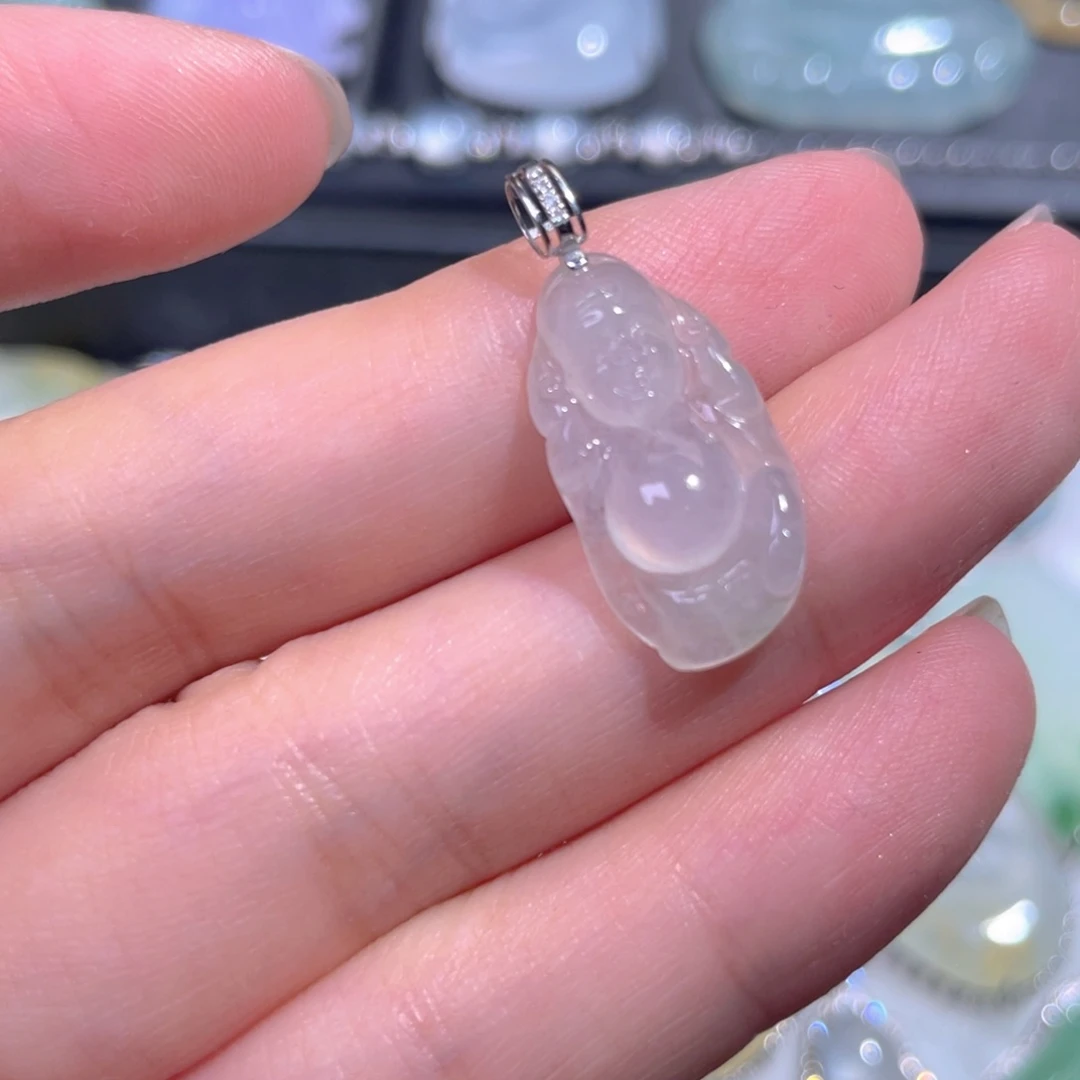 颈饰18K金镶嵌翡翠翡翠