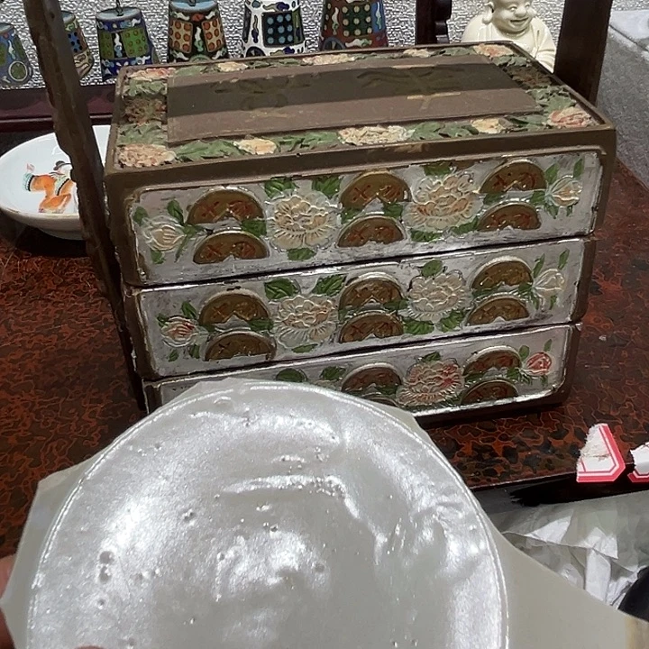 无***刚瓷片精美的陶瓷摆件……