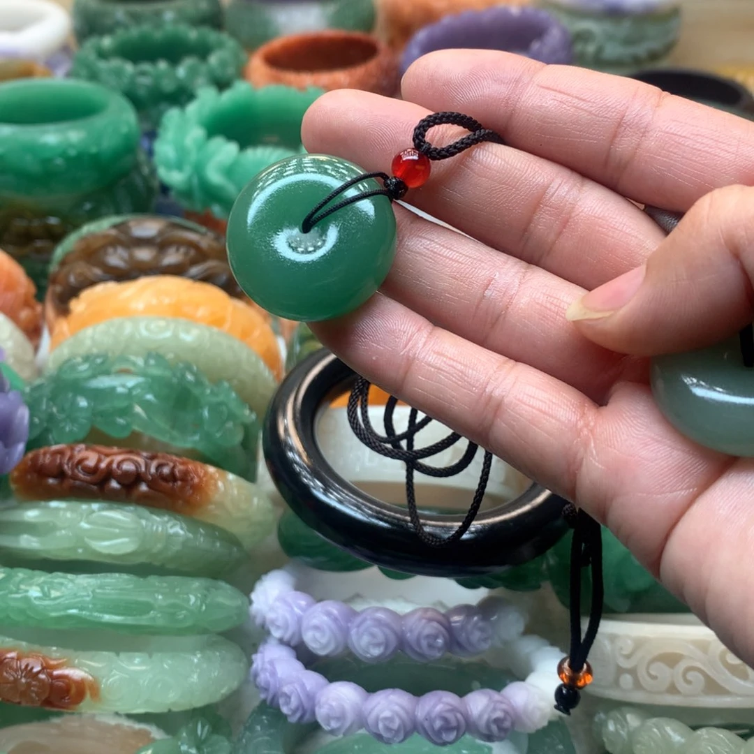 未镶嵌手镯石英质玉幸*