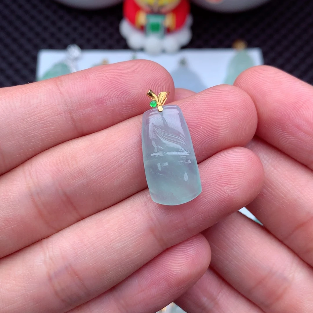 翡翠18K金镶嵌吊坠(不含链)