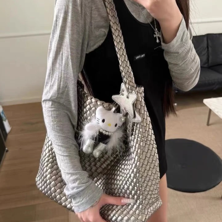 枪枪同款大容量编织托特包2025新款高级感百搭通勤手提单肩腋下包