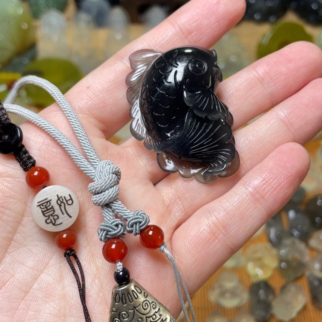 蛇纹石玉钥匙扣未镶嵌武*子