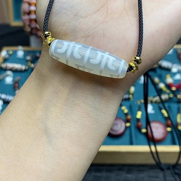 玛瑙/玉髓颈饰合金